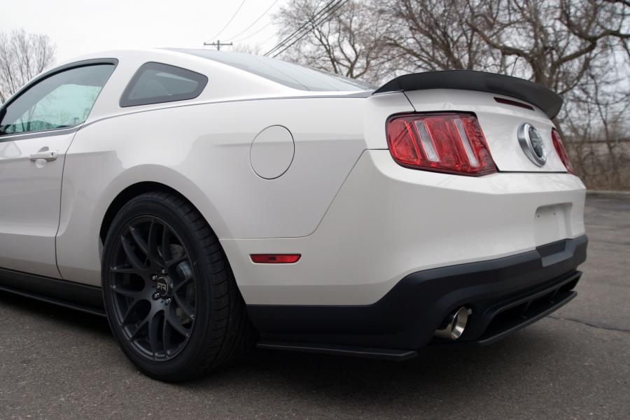  Ford Mustang RTR Package 2010 года  (фото 42 из 65)